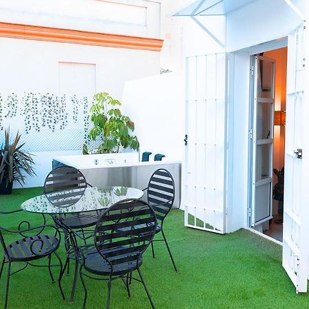 Downtown Apartment With Private Terrace & Jacuzzi Seville Ngoại thất bức ảnh