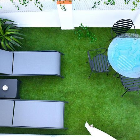 Downtown Apartment With Private Terrace & Jacuzzi Seville Ngoại thất bức ảnh